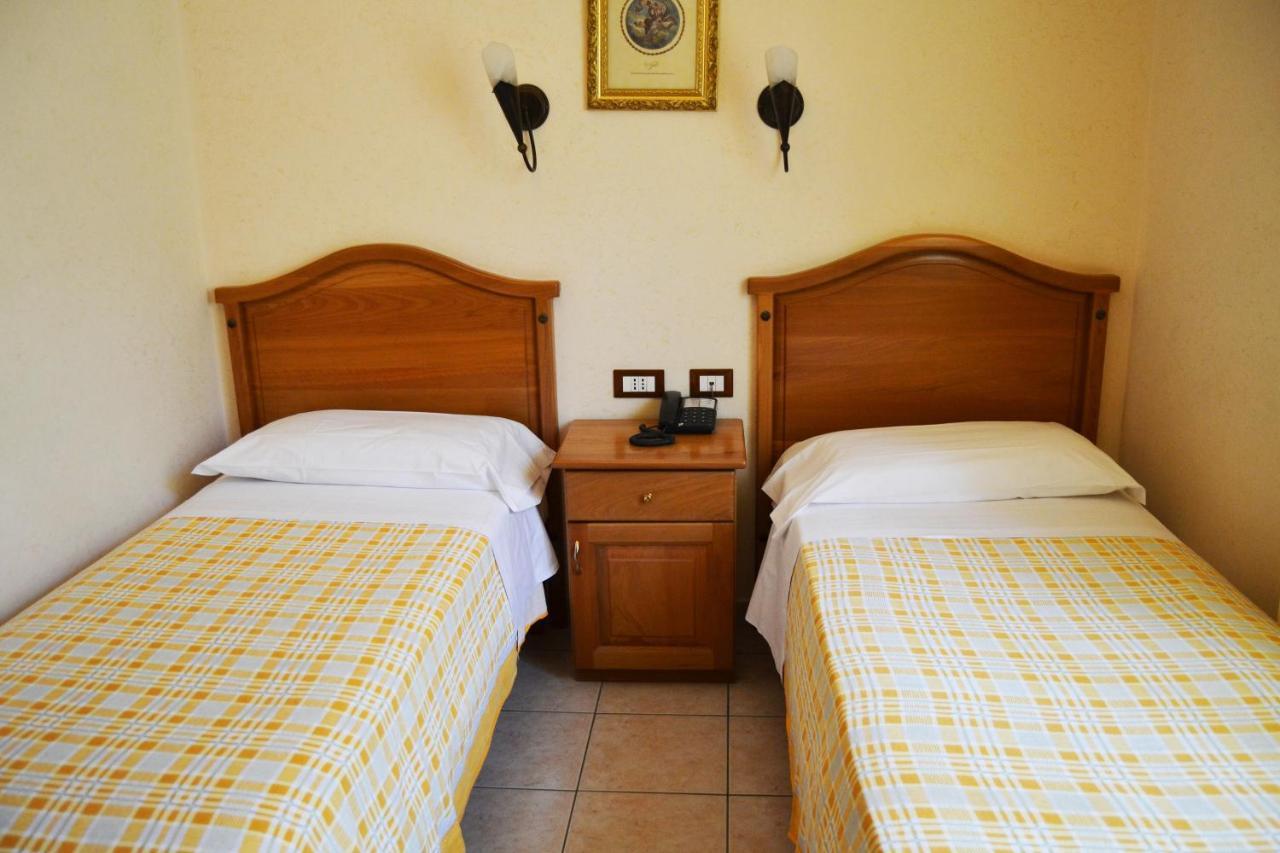 Hotel Ristorante L'Avvenire Gizzeria Pokoj fotografie