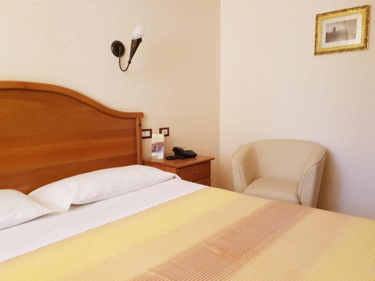 Hotel Ristorante L'Avvenire Gizzeria Exteriér fotografie